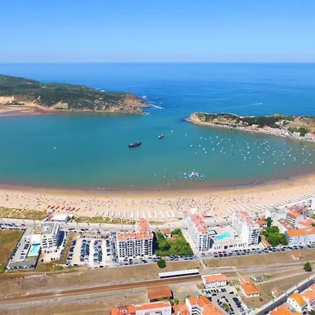 T2 Com Piscina E Vista Mar *