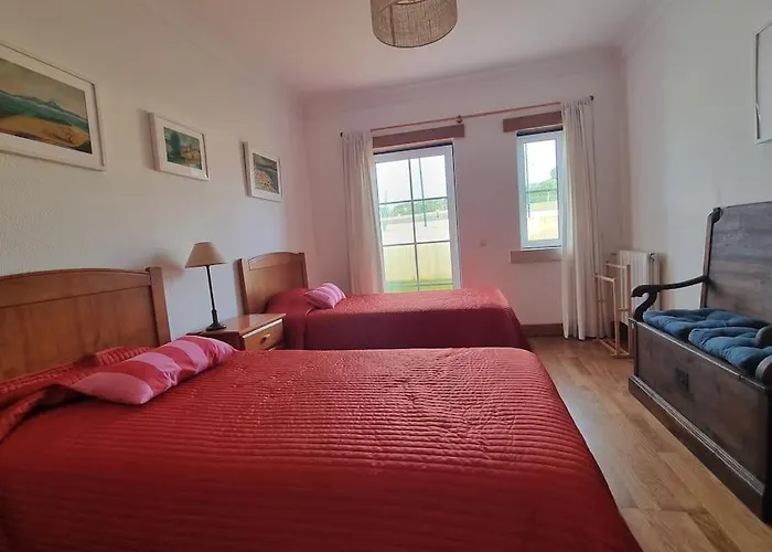 Appartamento T2 Com Piscina E Vista Mar